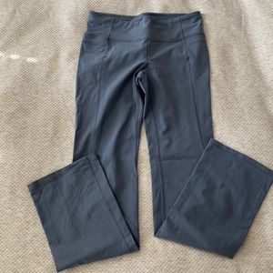 Athleta straight leg light gray yoga pants